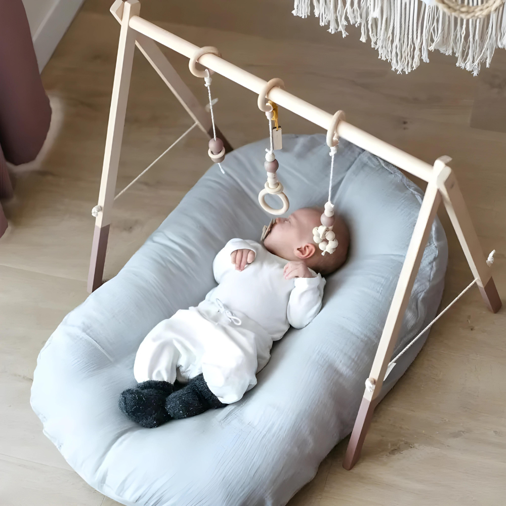 Orthopädisches Baby-Kissen gegen Plattkopf – Fördert gesunde Kopfposition, hypoallergen, 25x30cm, für Neugeborene bis 12 Monate 5