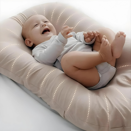Orthopädisches Baby-Kissen gegen Plattkopf – Fördert gesunde Kopfposition, hypoallergen, 25x30cm, für Neugeborene bis 12 Monate 1
